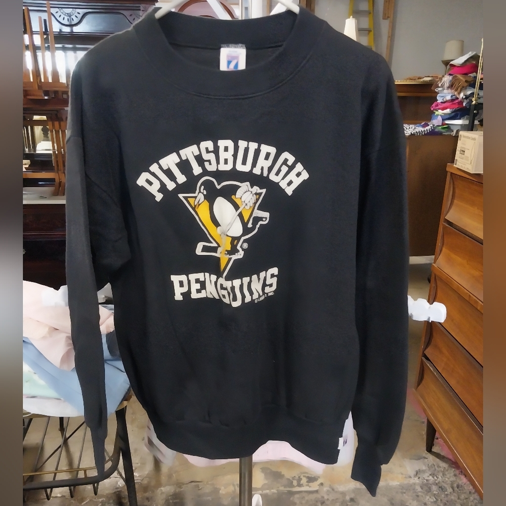 Vintage LOGO 7 Pittsburgh Penguins Black Crewneck Sweater